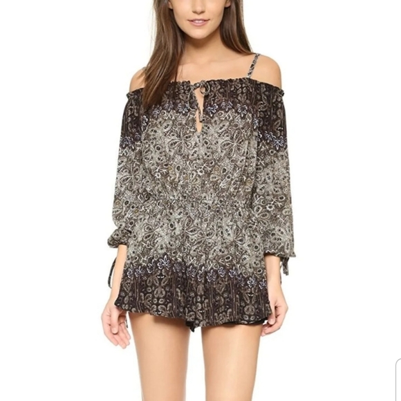 Free People Pants - Free People! Paisley Off Shoulders Romper!